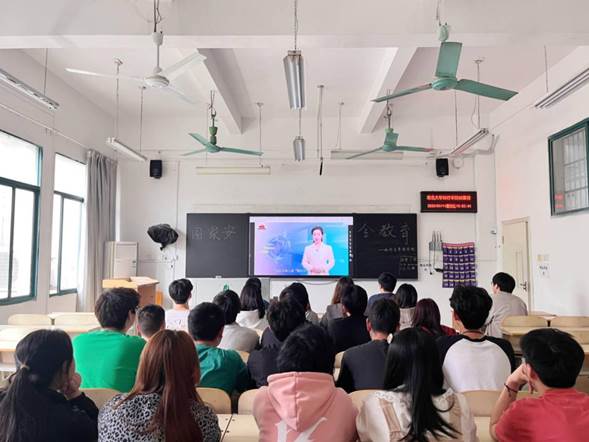 5733c24d47a54ebd8f826f93b1a071cf